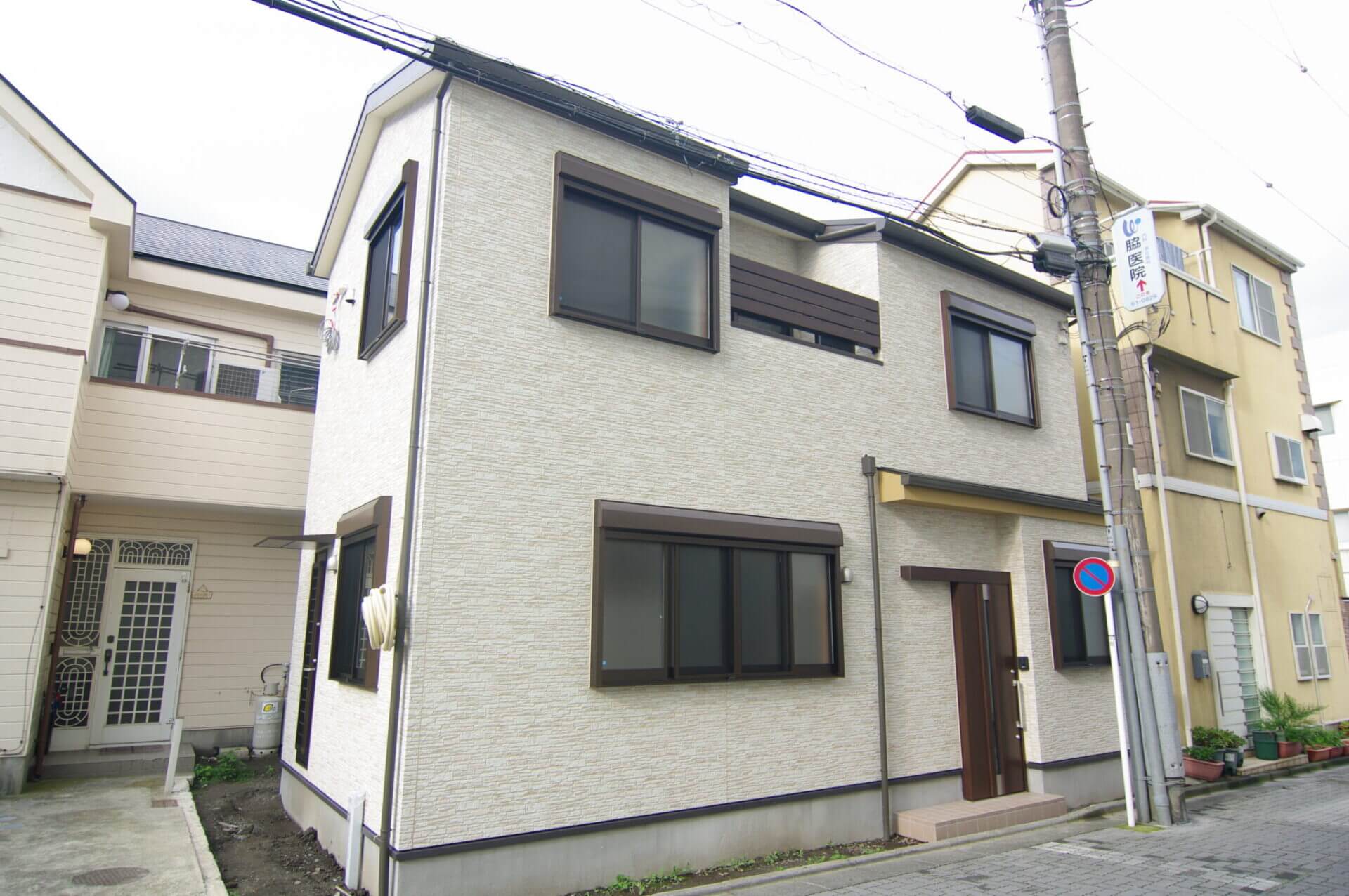 大創建設 施工事例1 外観 都市型2階建て